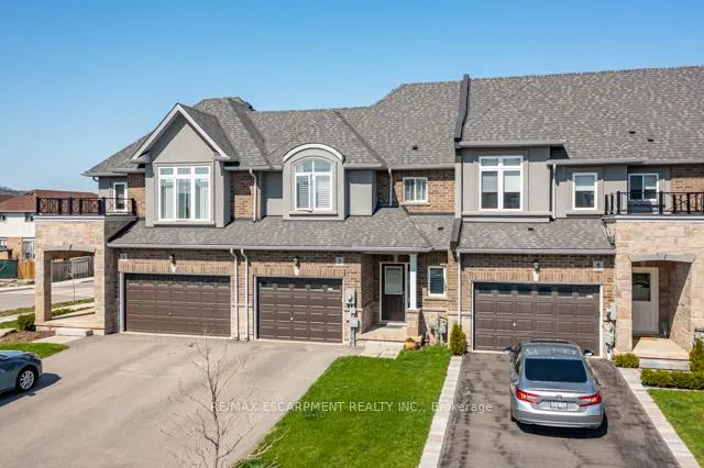 Photo 2 of 3 Pinot Crescent, Hamilton, Stoney Creek Industrial — HOMEH