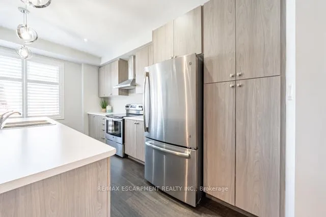 Photo 13 of 3 Pinot Crescent, Hamilton, Stoney Creek Industrial — HOMEH