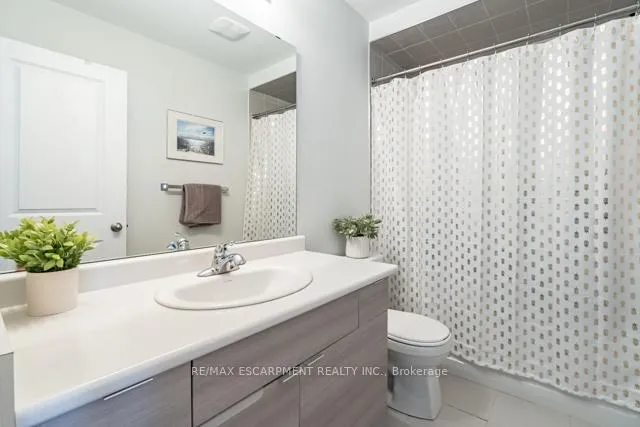 Photo 25 of 3 Pinot Crescent, Hamilton, Stoney Creek Industrial — HOMEH