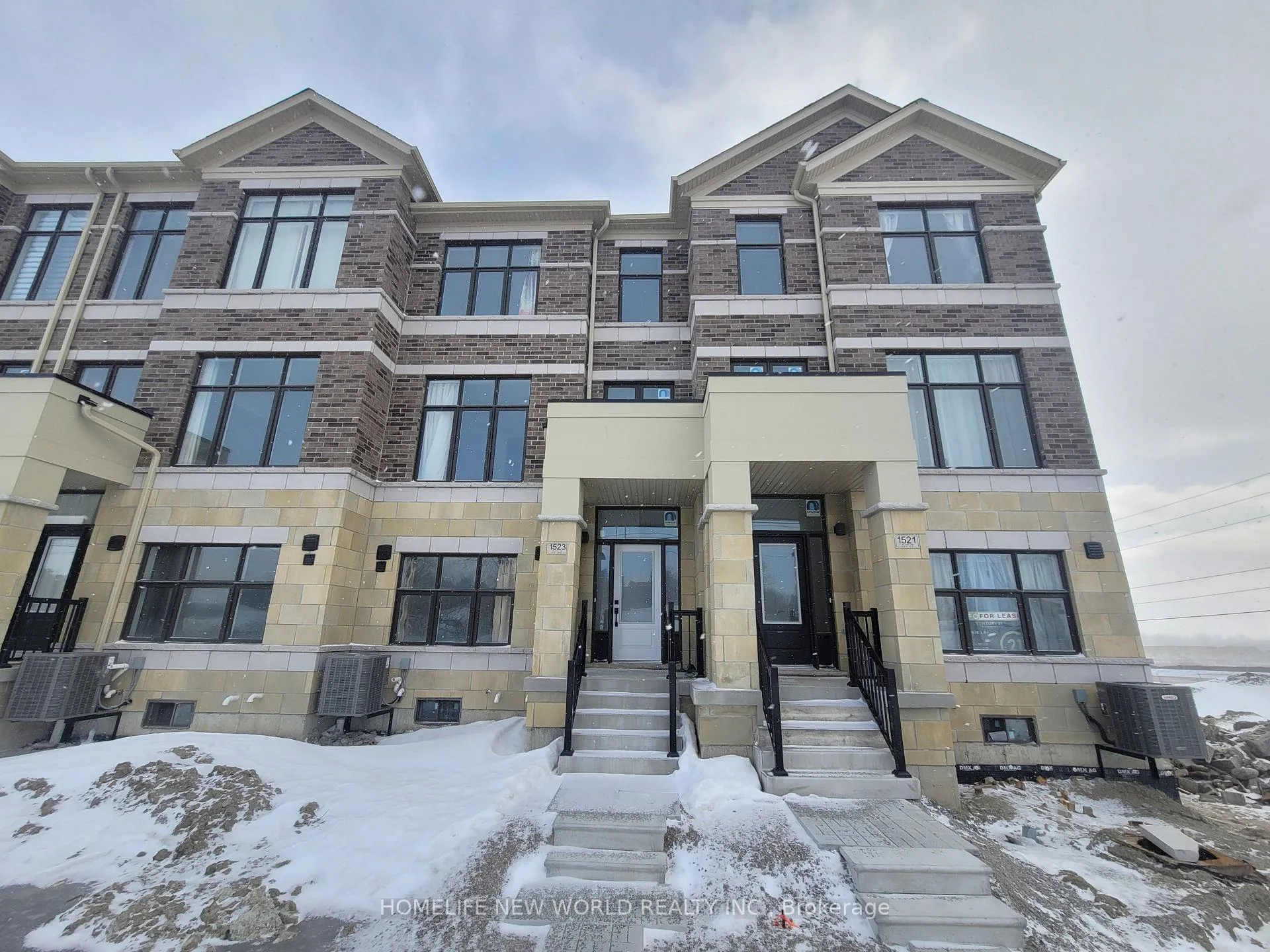 Photo 1 of 1523 19th Avenue, Richmond Hill, Rural Richmond Hill — HOMEH