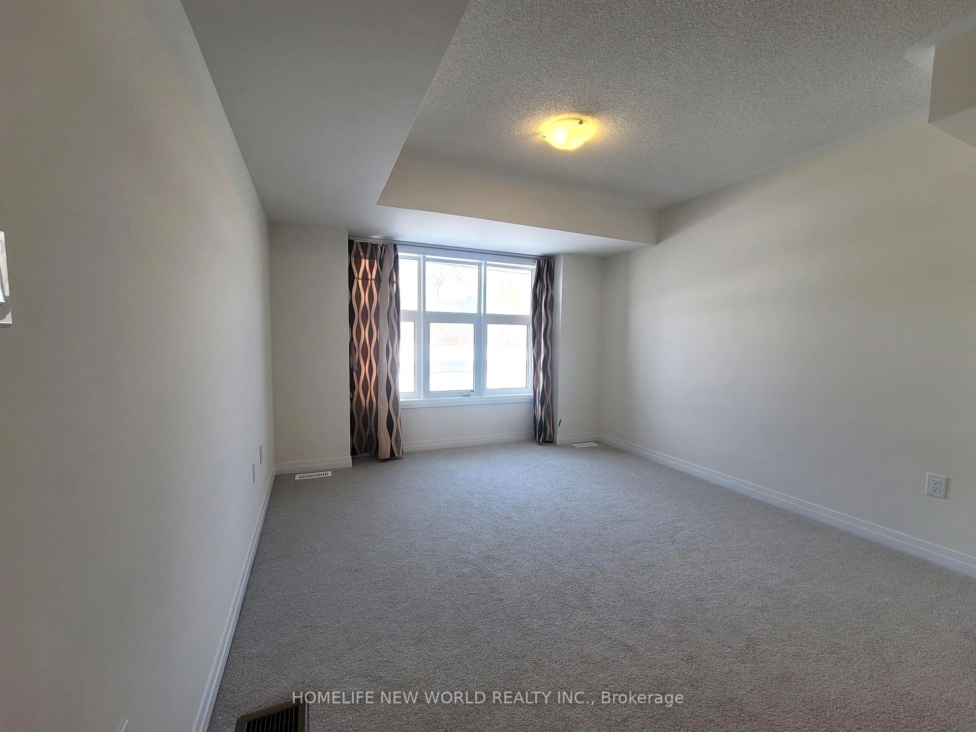 Photo 25 of 1523 19th Avenue, Richmond Hill, Rural Richmond Hill — HOMEH