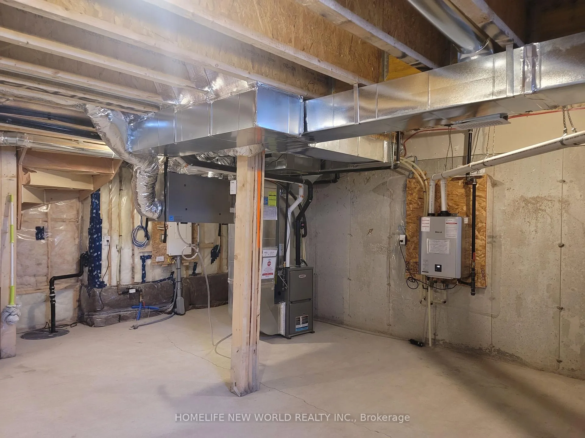 Photo 27 of 1523 19th Avenue, Richmond Hill, Rural Richmond Hill — HOMEH