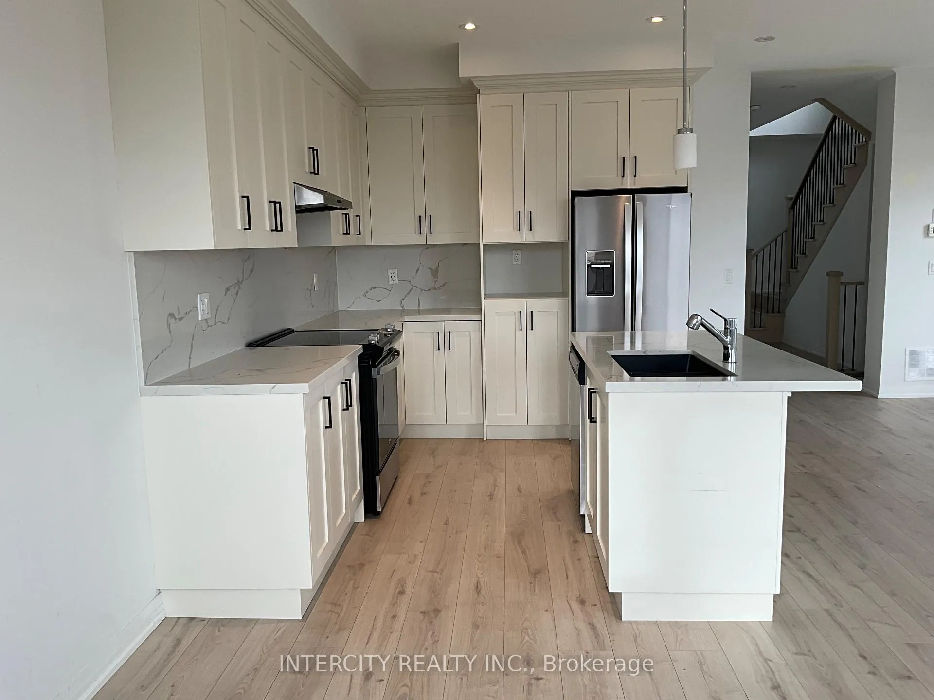 Photo 2 of 53 Tipp Drive, Richmond Hill, Rural Richmond Hill — HOMEH