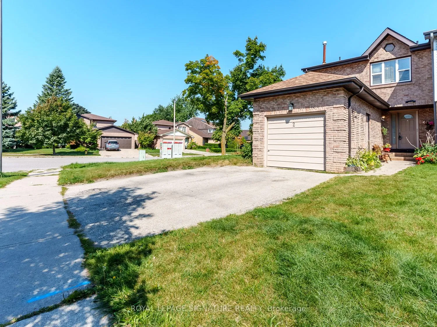 Photo 4 of 2 Durie Lane, Markham, Aileen-Willowbrook — HOMEH