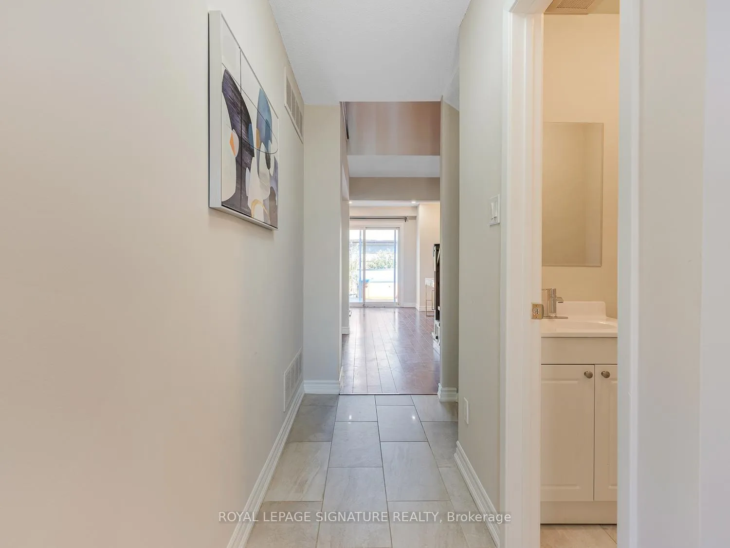 Photo 8 of 2 Durie Lane, Markham, Aileen-Willowbrook — HOMEH