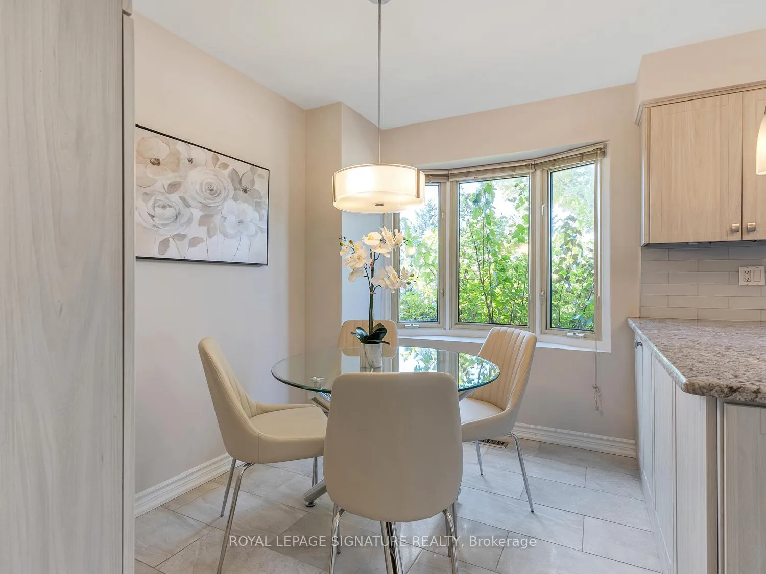 Photo 9 of 2 Durie Lane, Markham, Aileen-Willowbrook — HOMEH