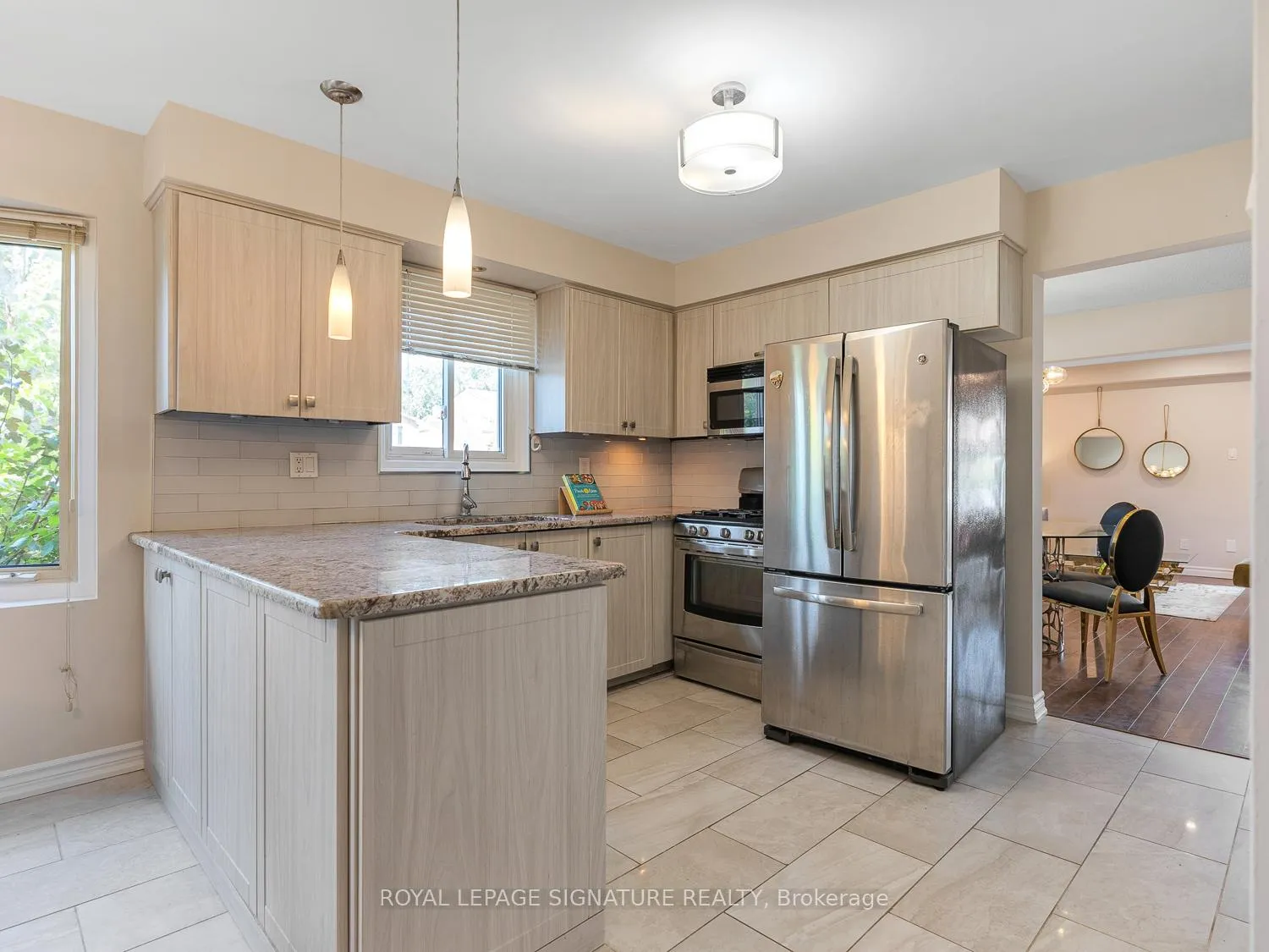 Photo 10 of 2 Durie Lane, Markham, Aileen-Willowbrook — HOMEH