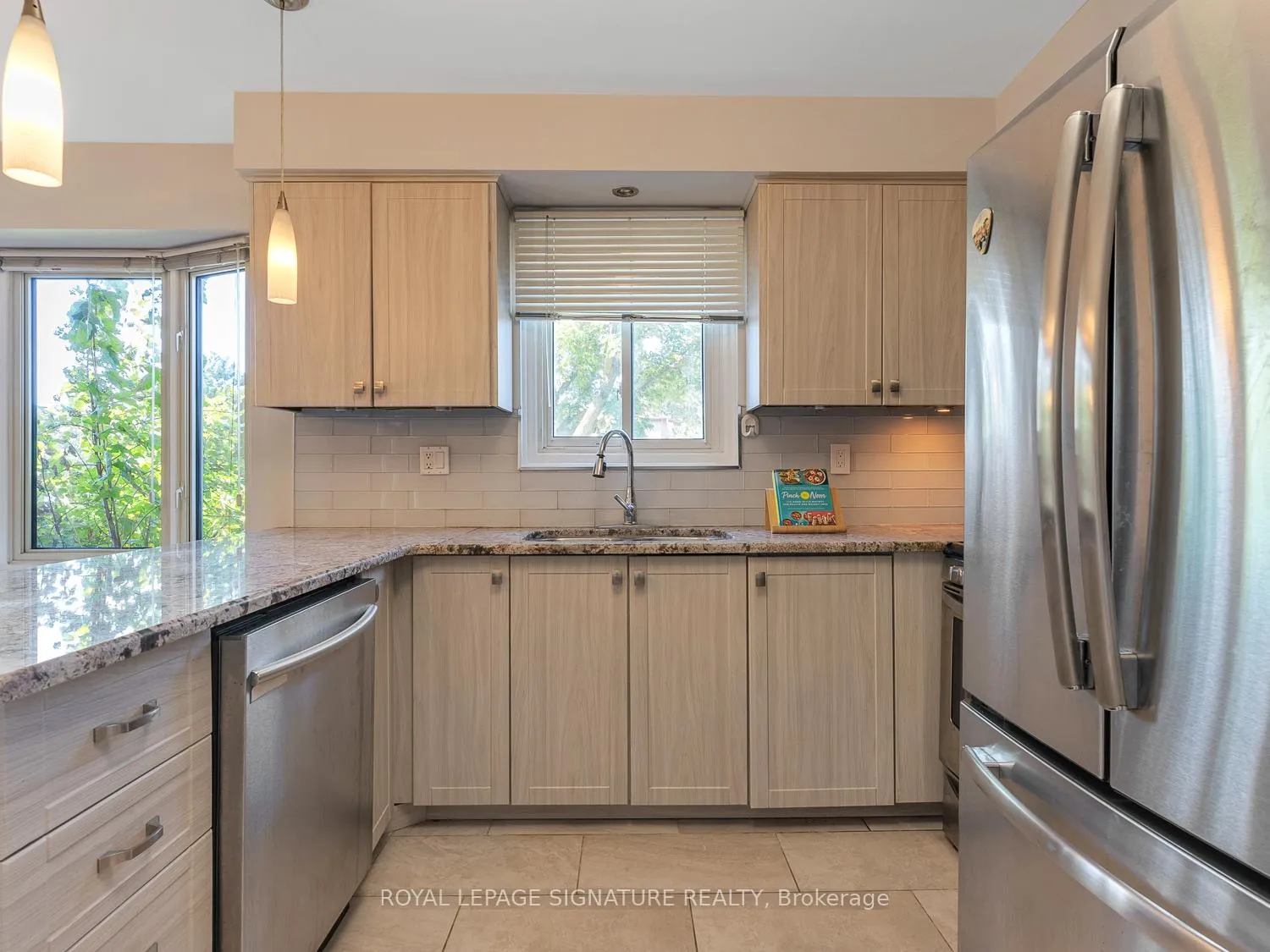 Photo 12 of 2 Durie Lane, Markham, Aileen-Willowbrook — HOMEH