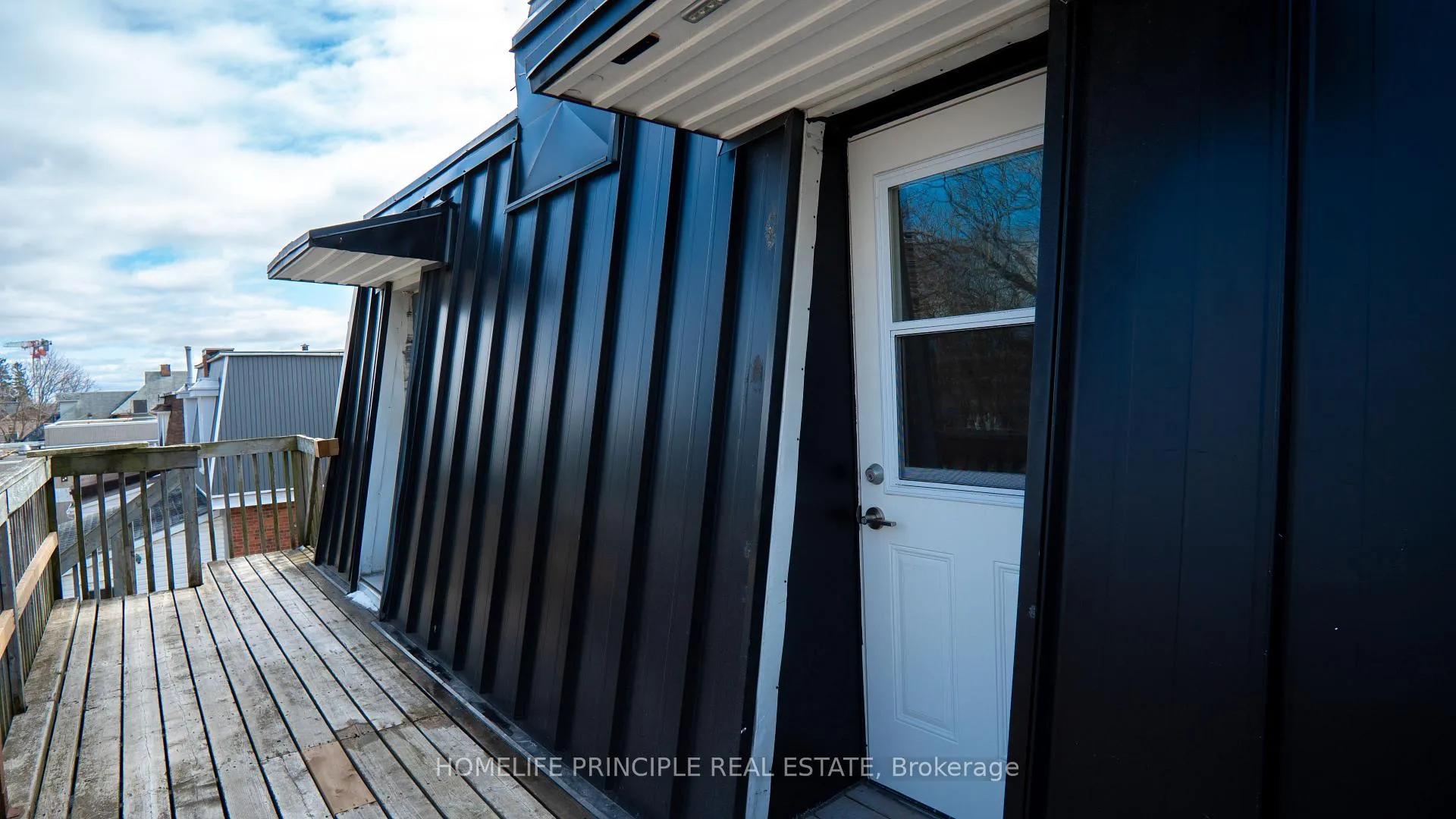 Photo 8 of Unit Upper, 189 Bayfield Street, Barrie, Bayfield — HOMEH