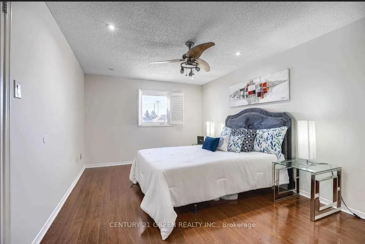 Photo 16 of 29 Corkett Drive, Brampton, Northwood Park — HOMEH