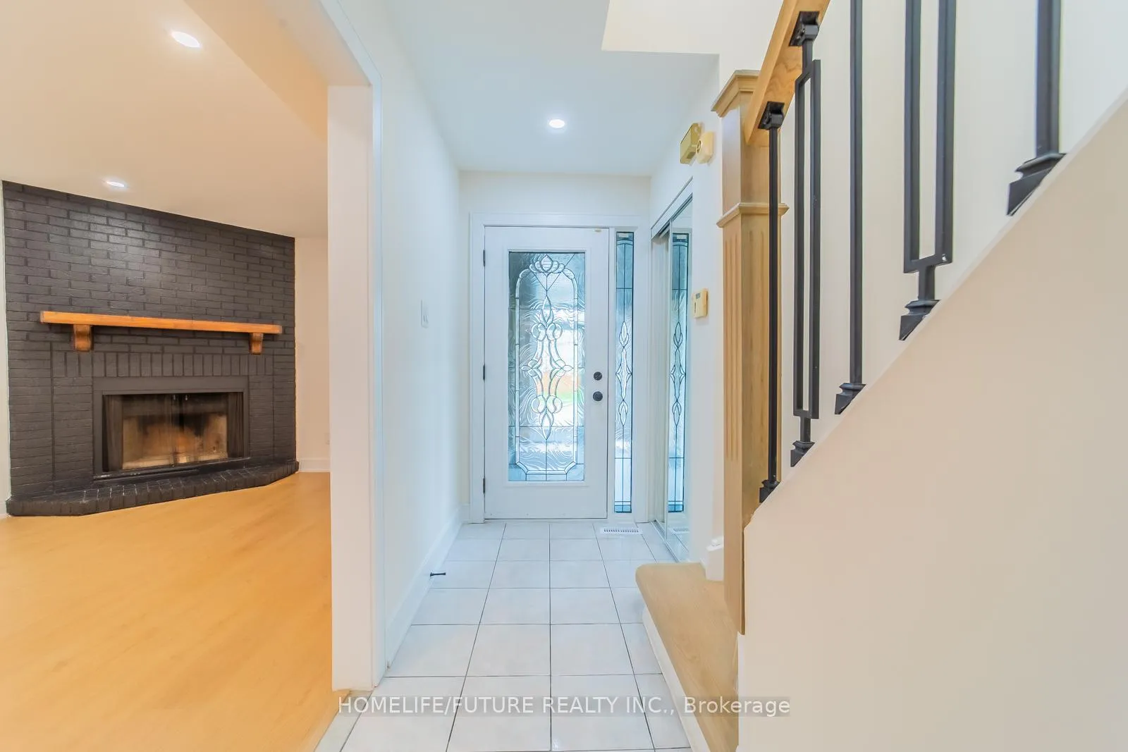 Photo 6 of 14 Bradley Road, Markham, Milliken Mills East — HOMEH