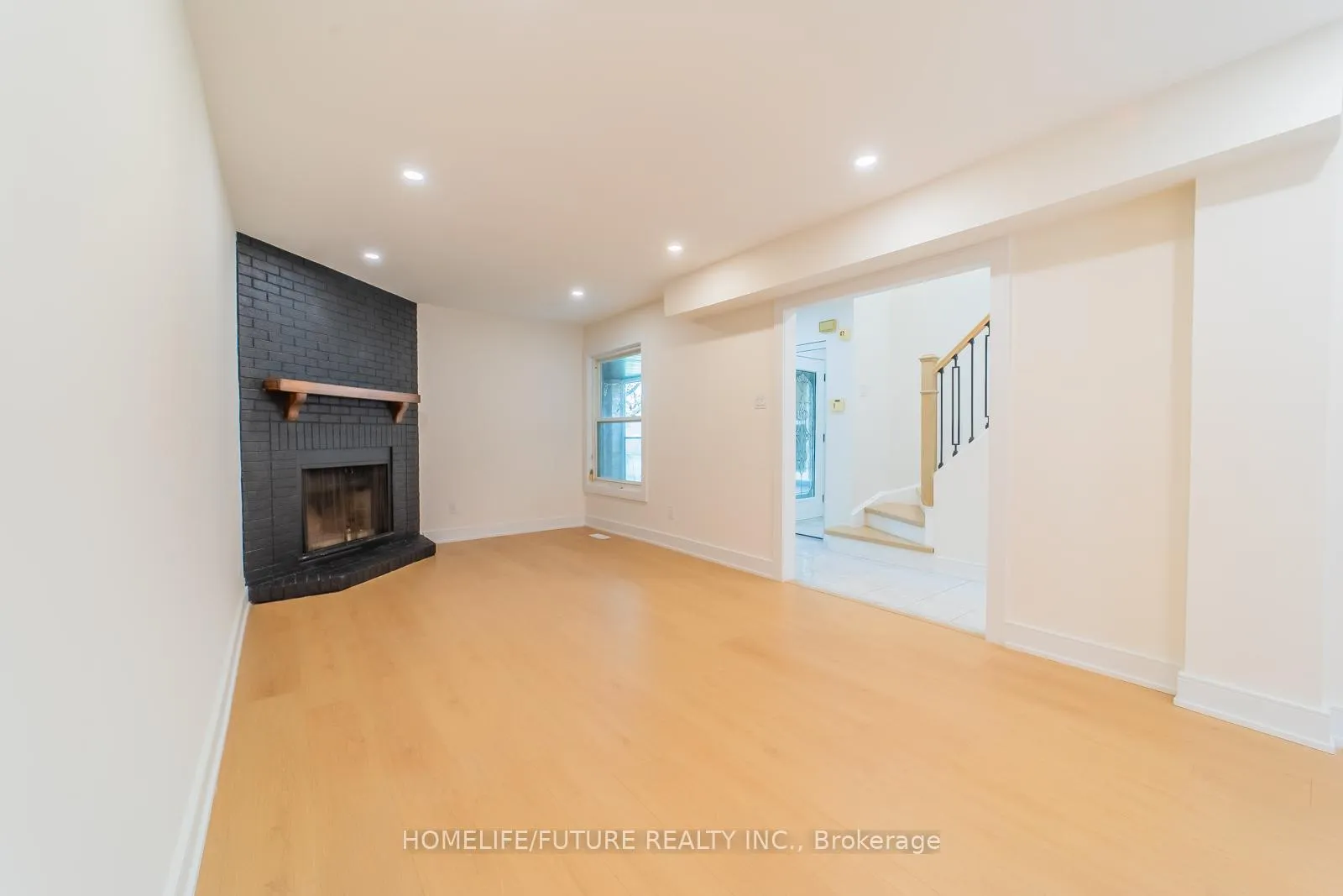 Photo 10 of 14 Bradley Road, Markham, Milliken Mills East — HOMEH