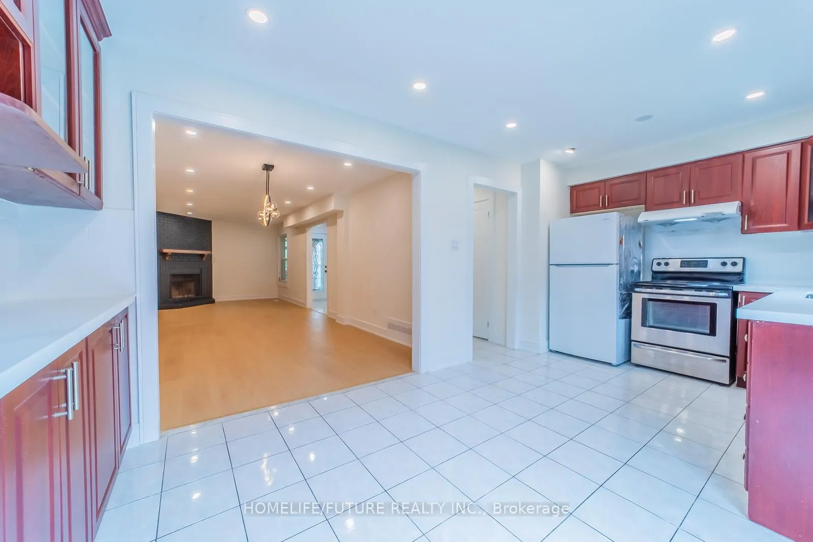 Photo 13 of 14 Bradley Road, Markham, Milliken Mills East — HOMEH