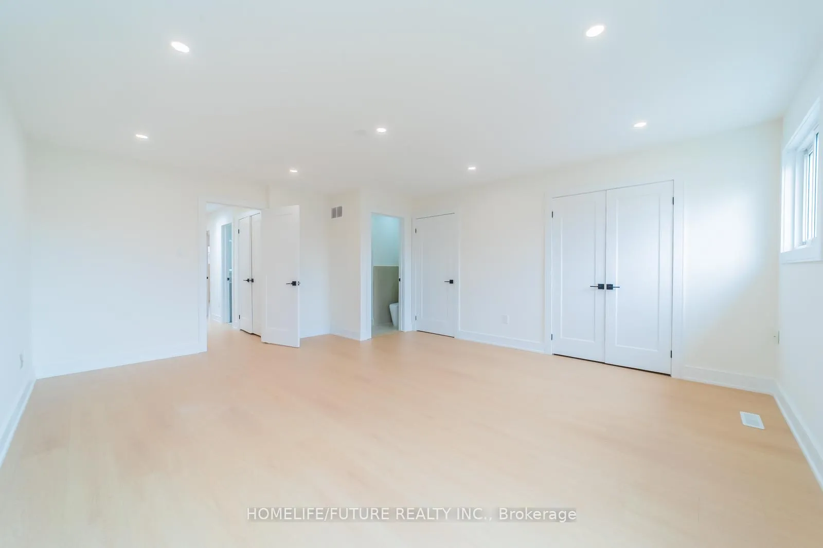 Photo 18 of 14 Bradley Road, Markham, Milliken Mills East — HOMEH