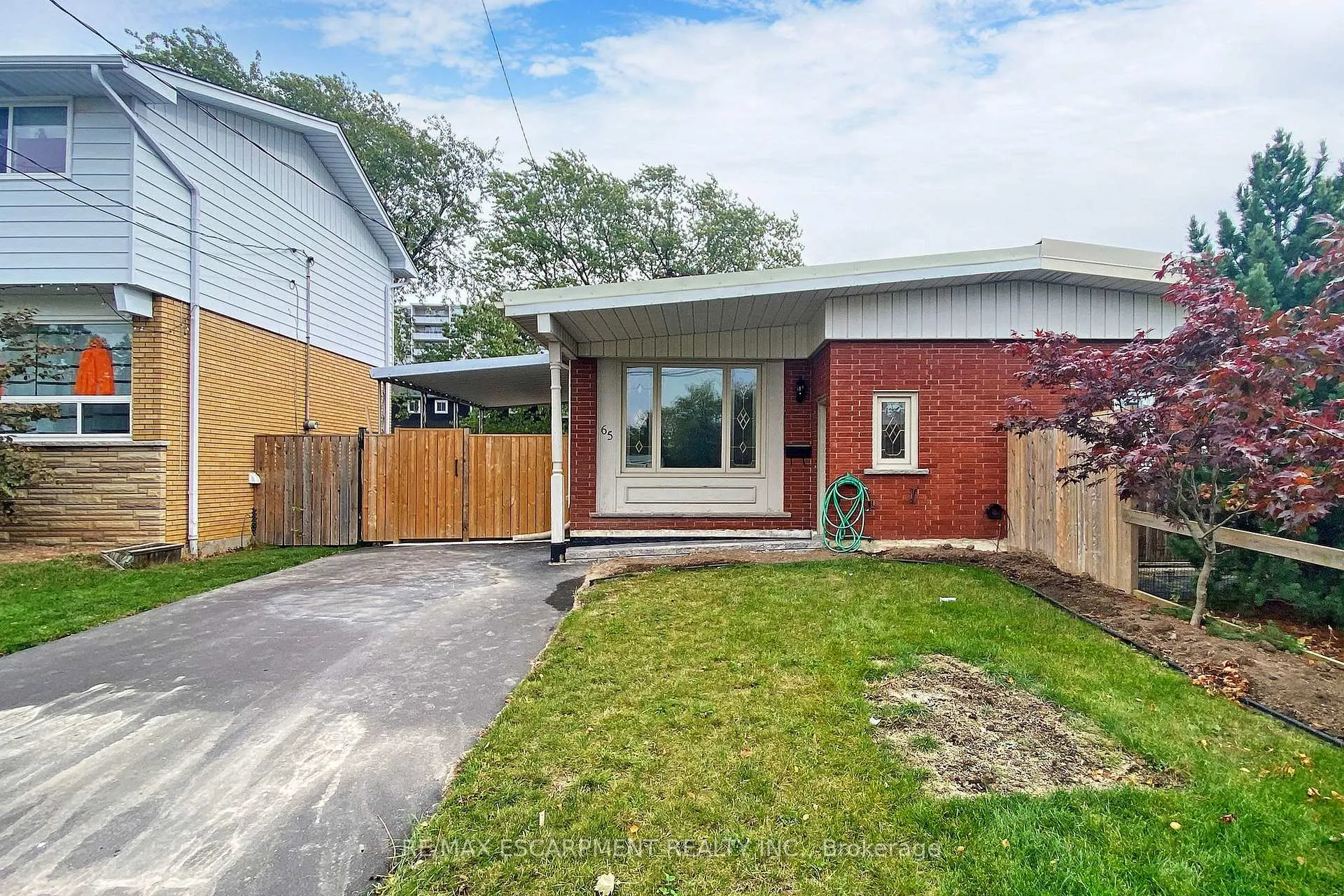 Front of Unit Lower, 65 Fielding Crescent