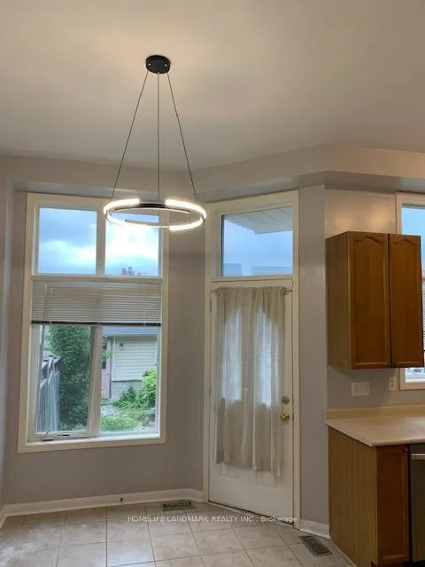 Photo 6 of 55 Cornell Park Avenue, Markham, Cornell — HOMEH