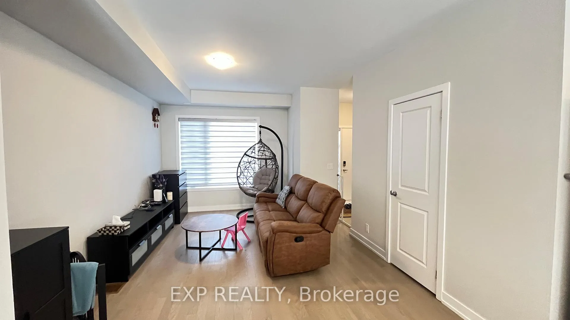 Photo 2 of 19 Vanderbergh Avenue, Markham, Angus Glen — HOMEH