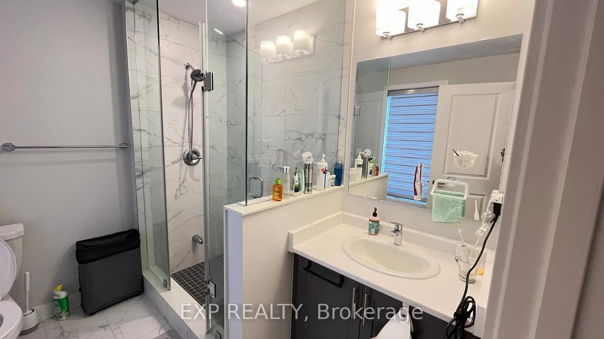 Photo 7 of 19 Vanderbergh Avenue, Markham, Angus Glen — HOMEH