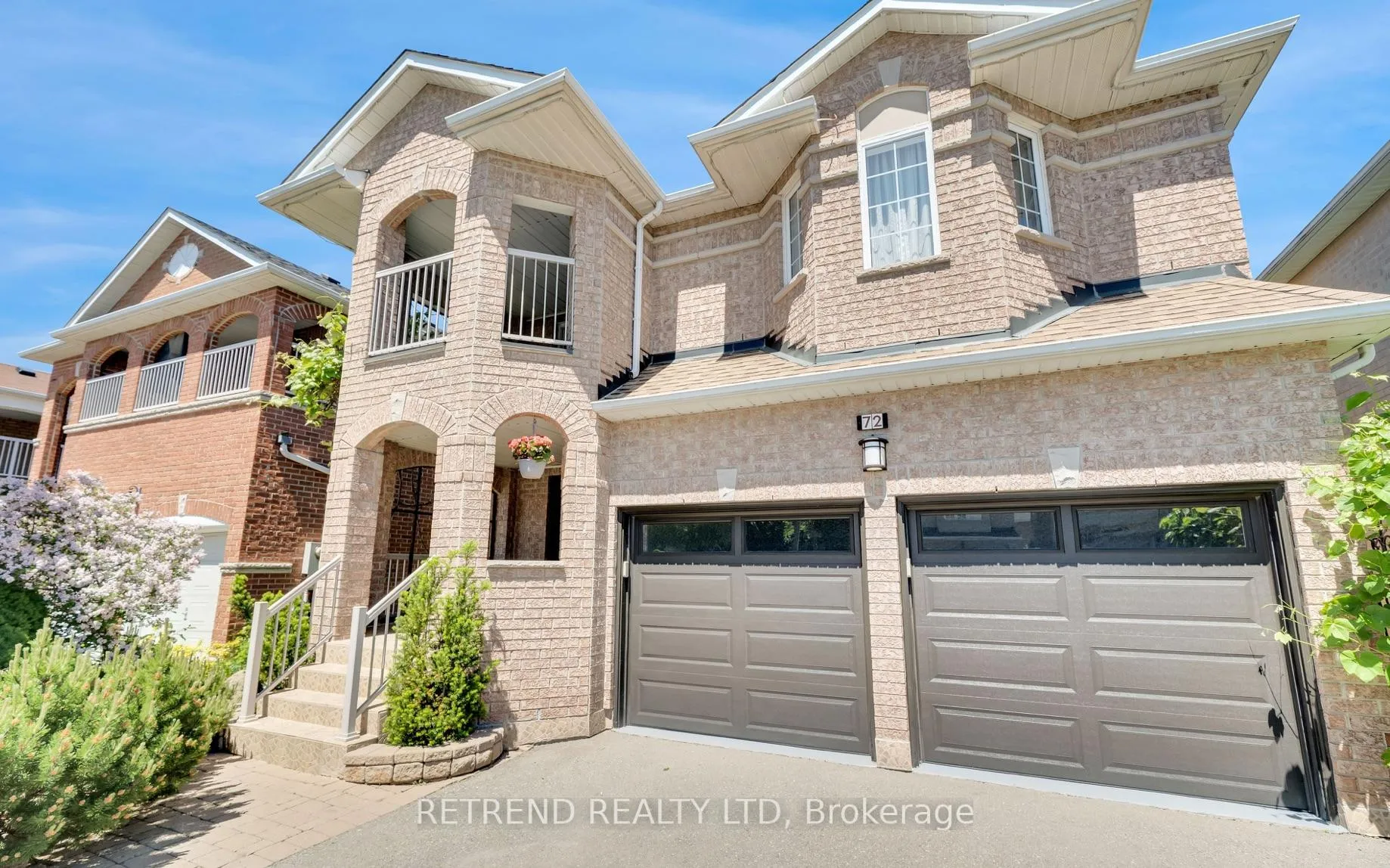 Photo 2 of 72 Monteith Crescent, Vaughan, Maple — HOMEH