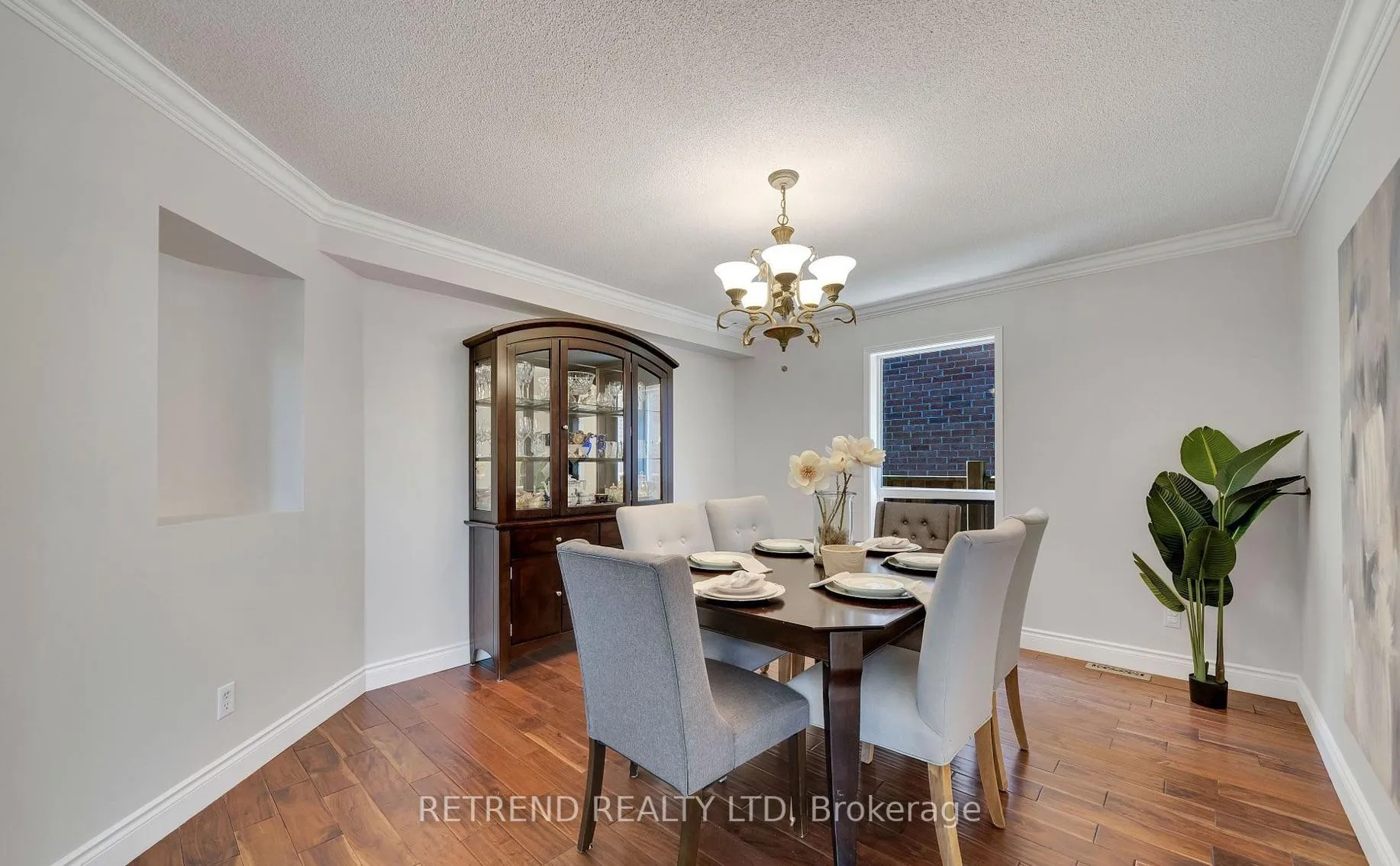 Photo 9 of 72 Monteith Crescent, Vaughan, Maple — HOMEH