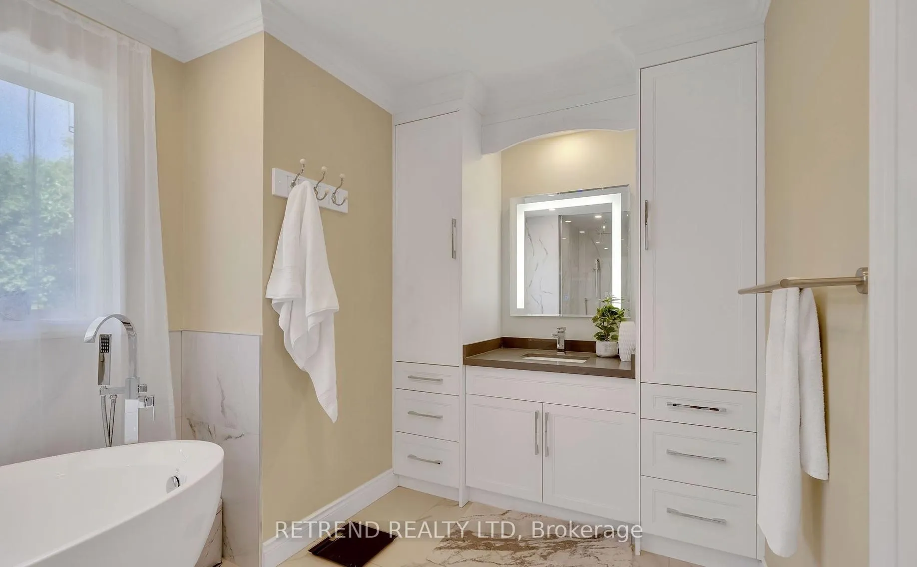 Photo 14 of 72 Monteith Crescent, Vaughan, Maple — HOMEH
