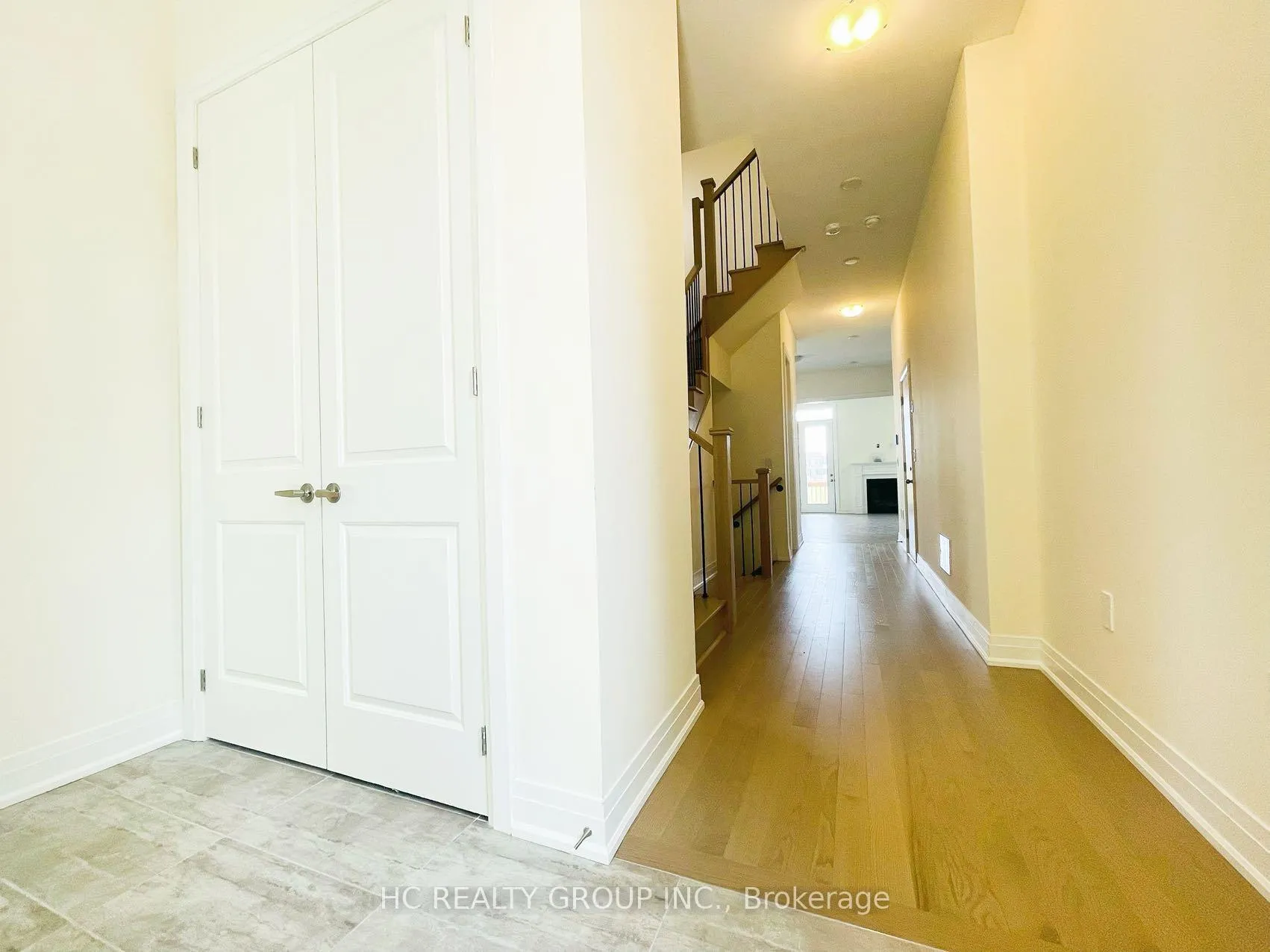 Photo 3 of 115A Bond Crescent, Richmond Hill, Oak Ridges — HOMEH