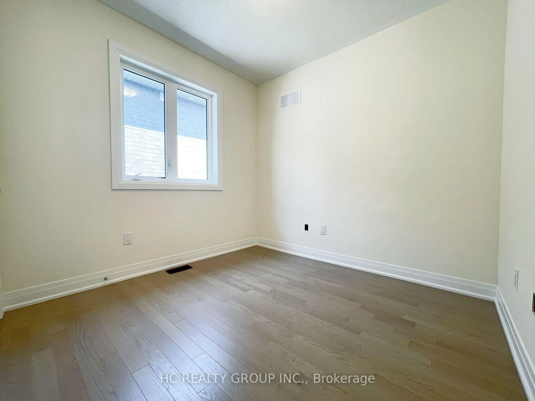 Photo 12 of 115A Bond Crescent, Richmond Hill, Oak Ridges — HOMEH