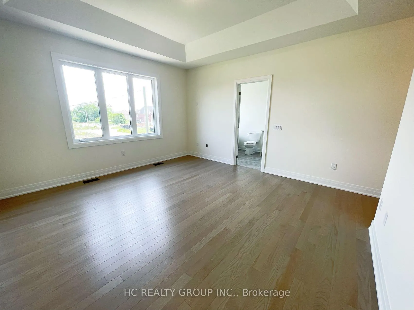 Photo 17 of 115A Bond Crescent, Richmond Hill, Oak Ridges — HOMEH