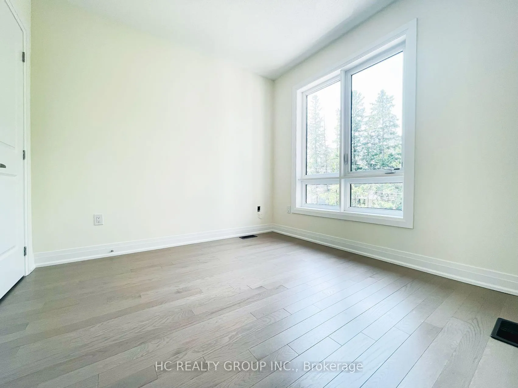 Photo 20 of 115A Bond Crescent, Richmond Hill, Oak Ridges — HOMEH