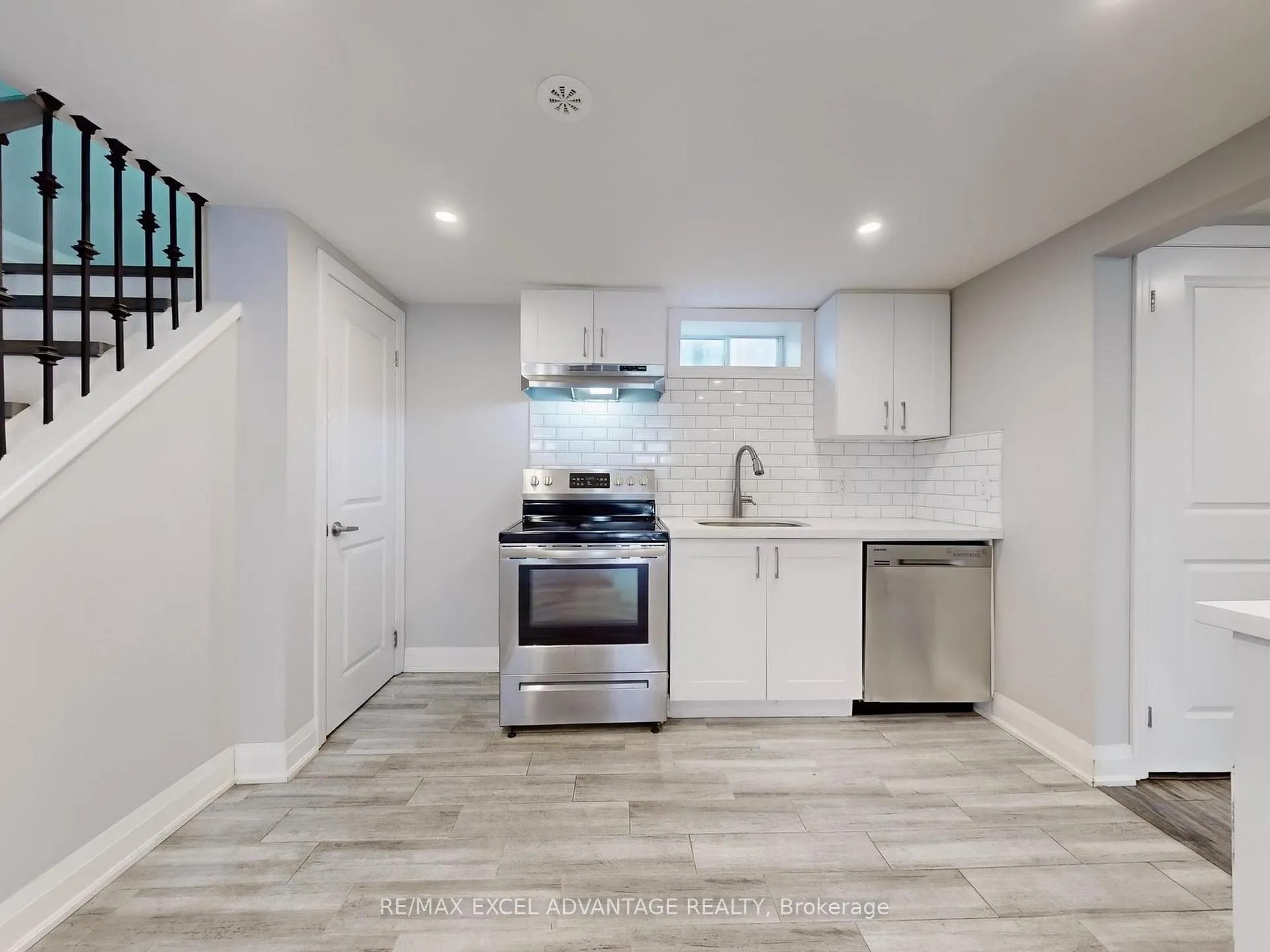 Photo 8 of Unit Lower, 542 Gibbons Street, Oshawa, McLaughlin — HOMEH