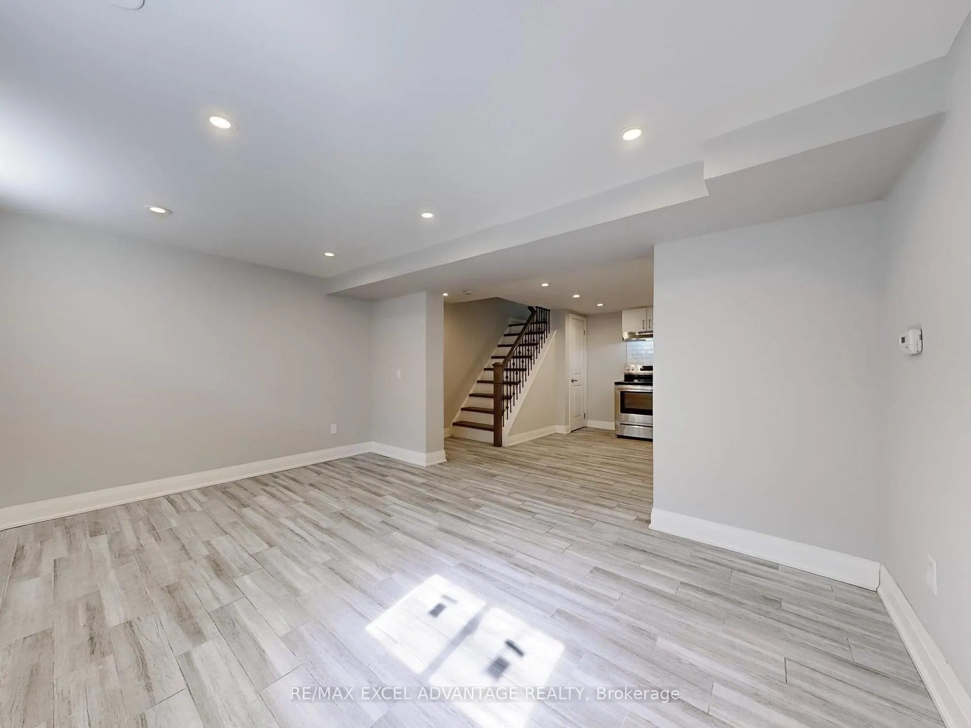 Photo 33 of Unit Lower, 542 Gibbons Street, Oshawa, McLaughlin — HOMEH