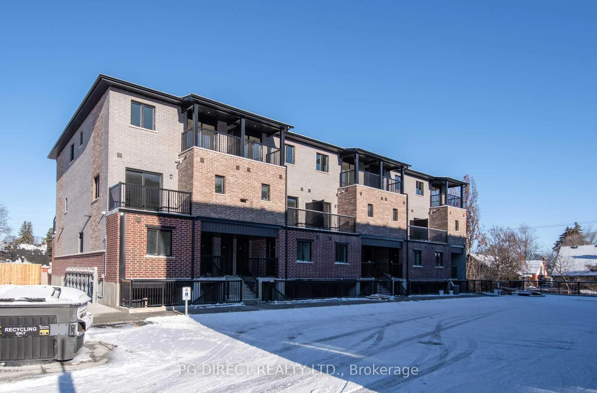 Photo 17 of 80 Sydney Street N, Kitchener, King East — HOMEH