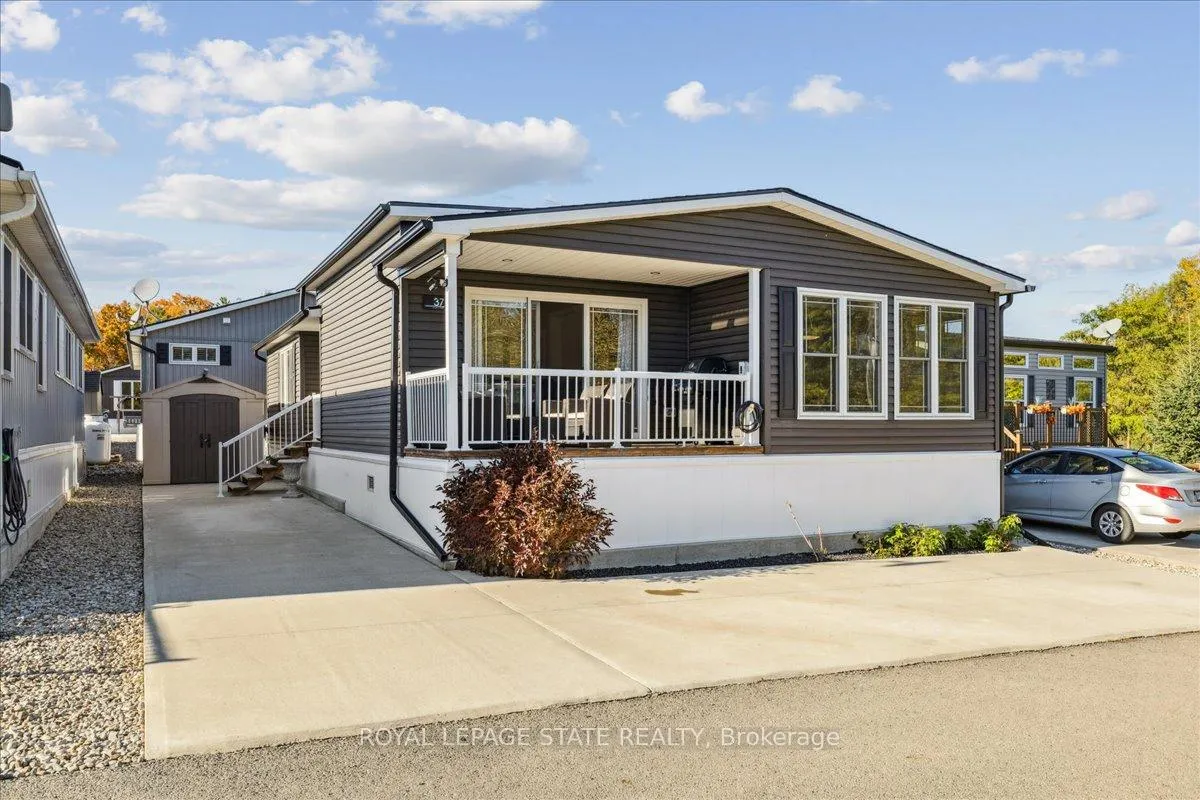 Front of Unit 37 Ash, 4449 Milburough Line