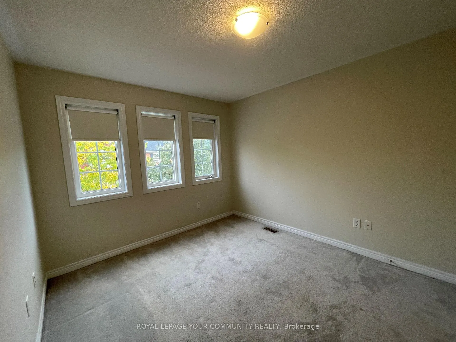 Photo 4 of 70 Evaridge Drive, Markham, Cornell — HOMEH