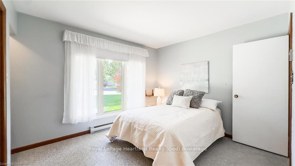 Photo 20 of 244 Catherine Street, Goderich, Goderich (Town) — HOMEH