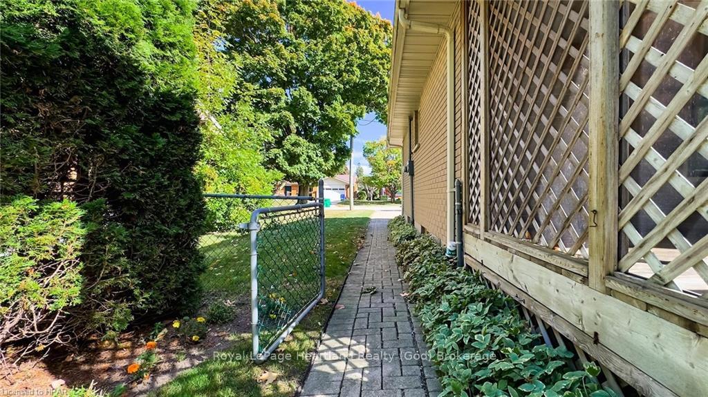 Photo 40 of 244 Catherine Street, Goderich, Goderich (Town) — HOMEH