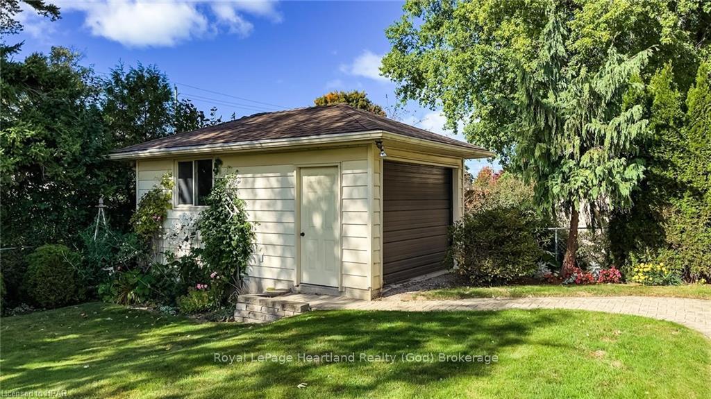 Photo 46 of 244 Catherine Street, Goderich, Goderich (Town) — HOMEH