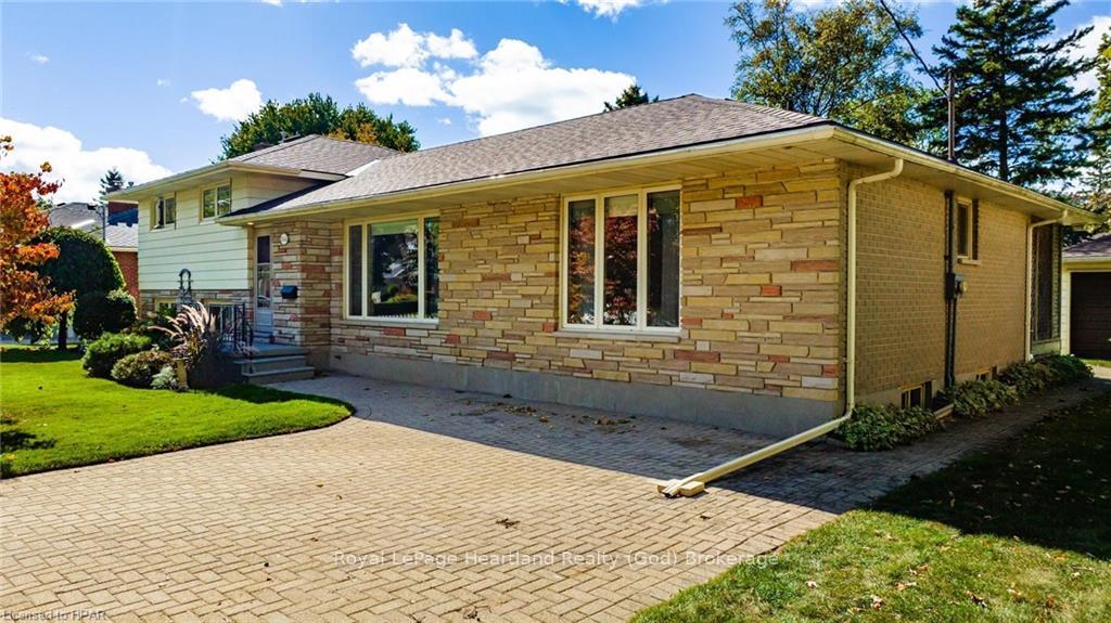 Photo 49 of 244 Catherine Street, Goderich, Goderich (Town) — HOMEH