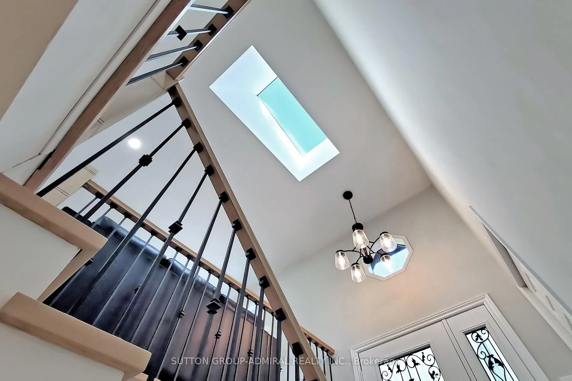 Photo 8 of 5127 Severn Pines Crescent, Severn, Washago — HOMEH