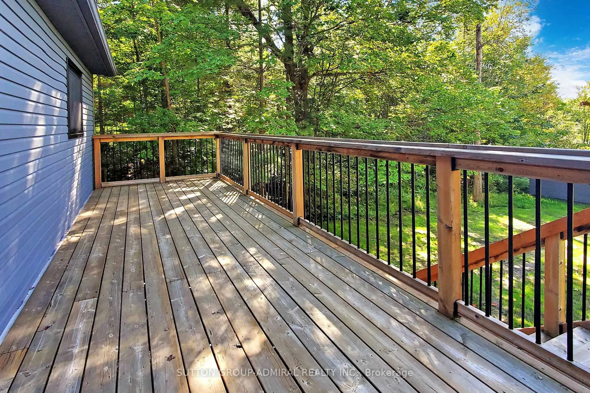 Photo 16 of 5127 Severn Pines Crescent, Severn, Washago — HOMEH
