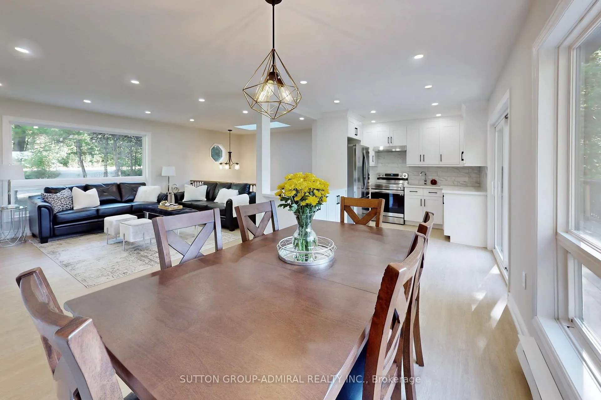 Photo 19 of 5127 Severn Pines Crescent, Severn, Washago — HOMEH