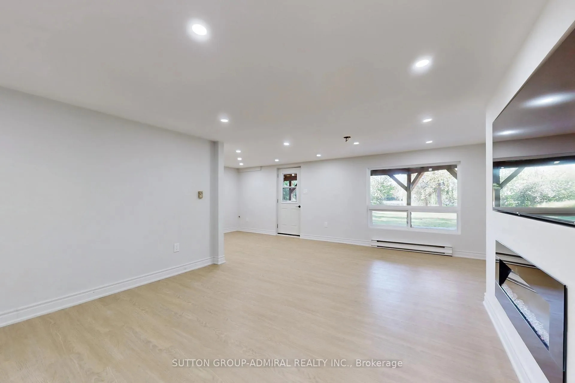 Photo 34 of 5127 Severn Pines Crescent, Severn, Washago — HOMEH