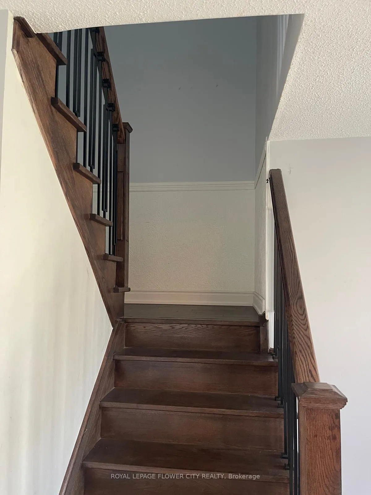 Photo 5 of 41 Northgate Boulevard, Brampton, Westgate — HOMEH
