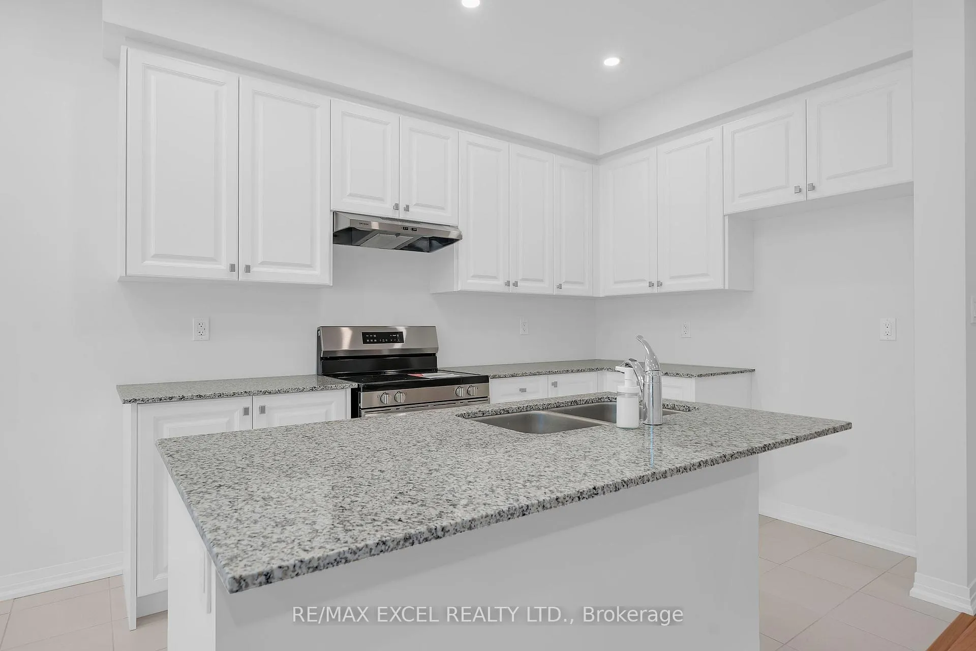 Photo 8 of 3052 Sideline 16, Pickering, Rural Pickering — HOMEH