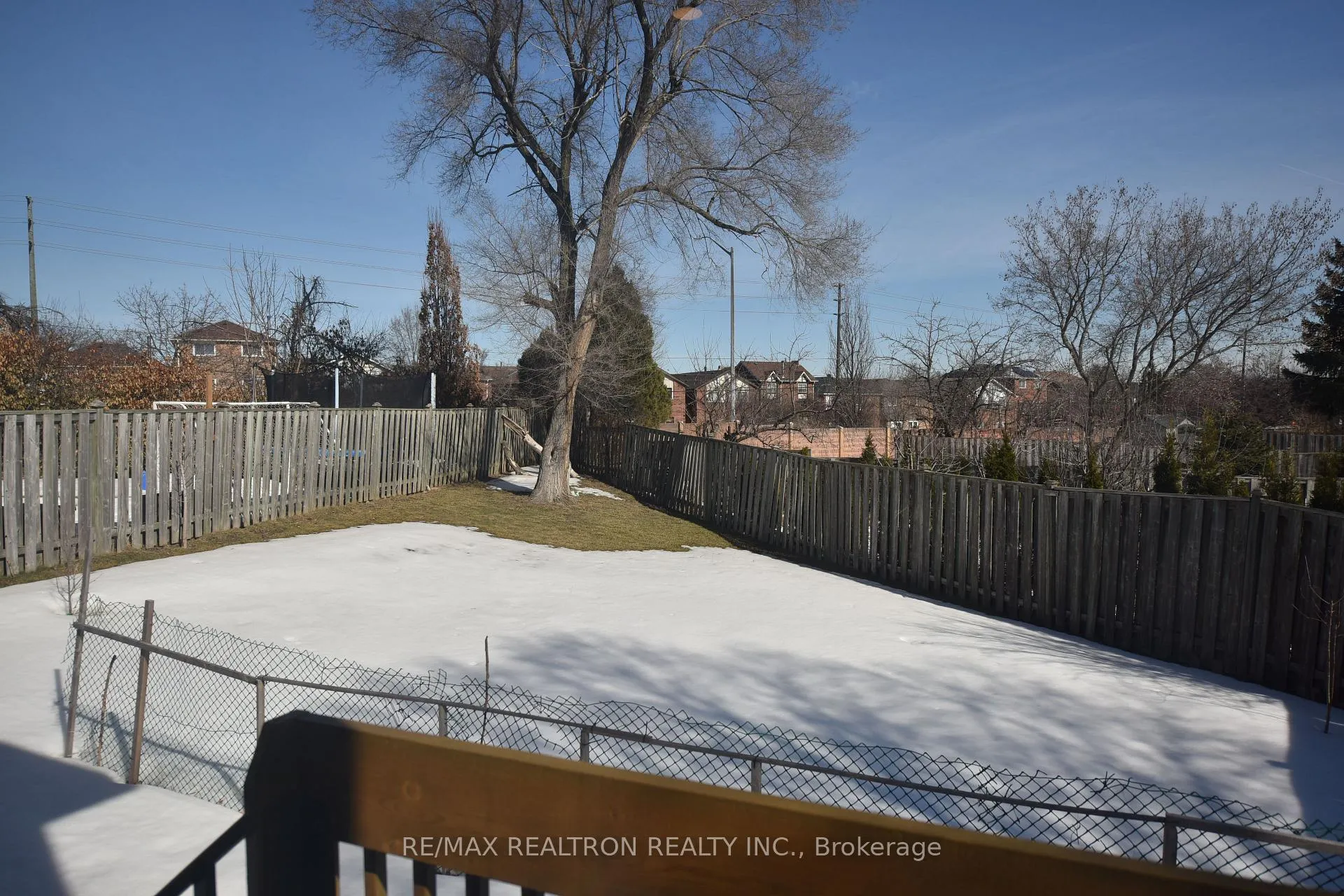 Photo 2 of 108 Rejane Crescent, Vaughan, Crestwood-Springfarm-Yorkhill — HOMEH