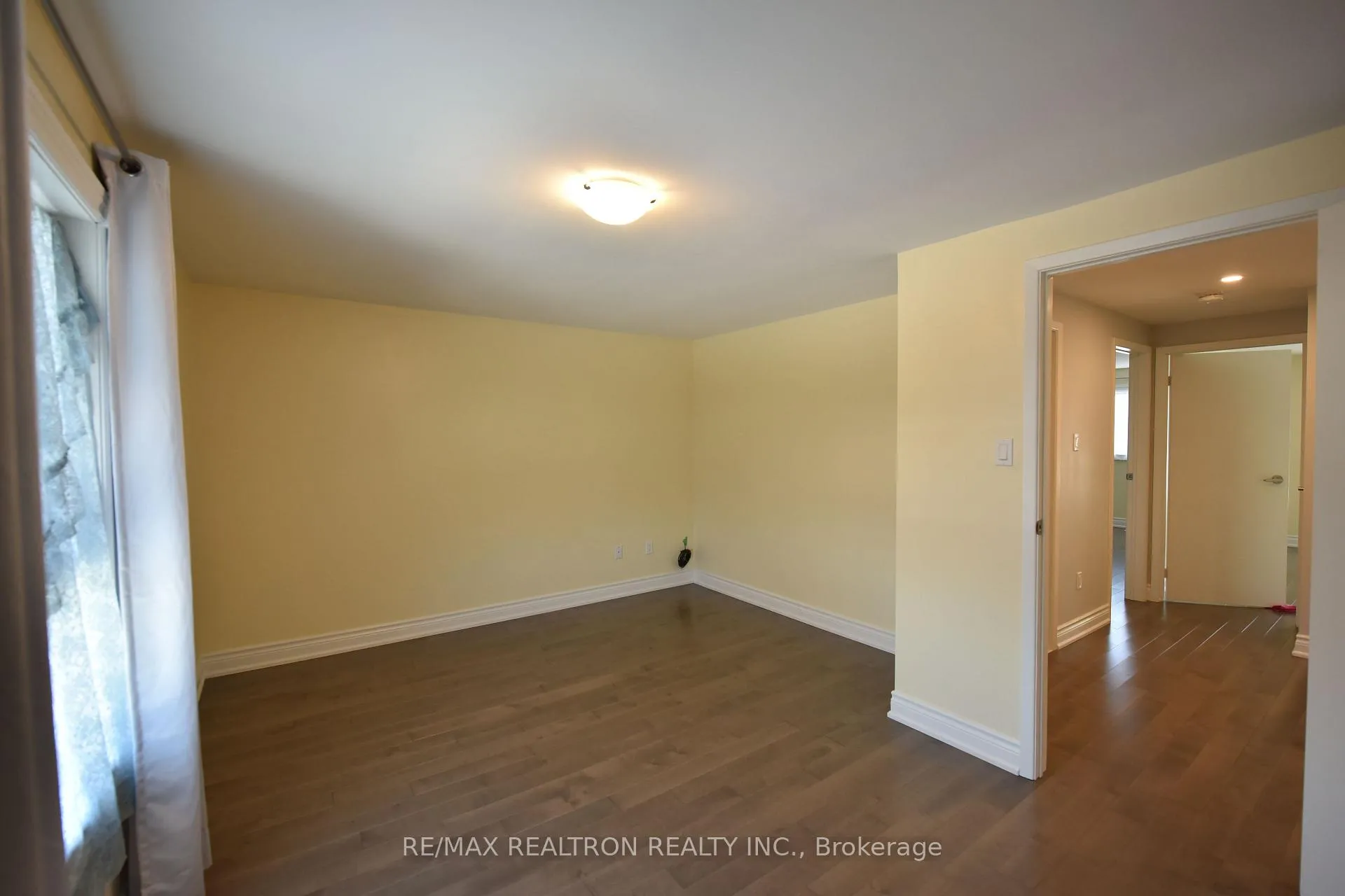 Photo 12 of 108 Rejane Crescent, Vaughan, Crestwood-Springfarm-Yorkhill — HOMEH
