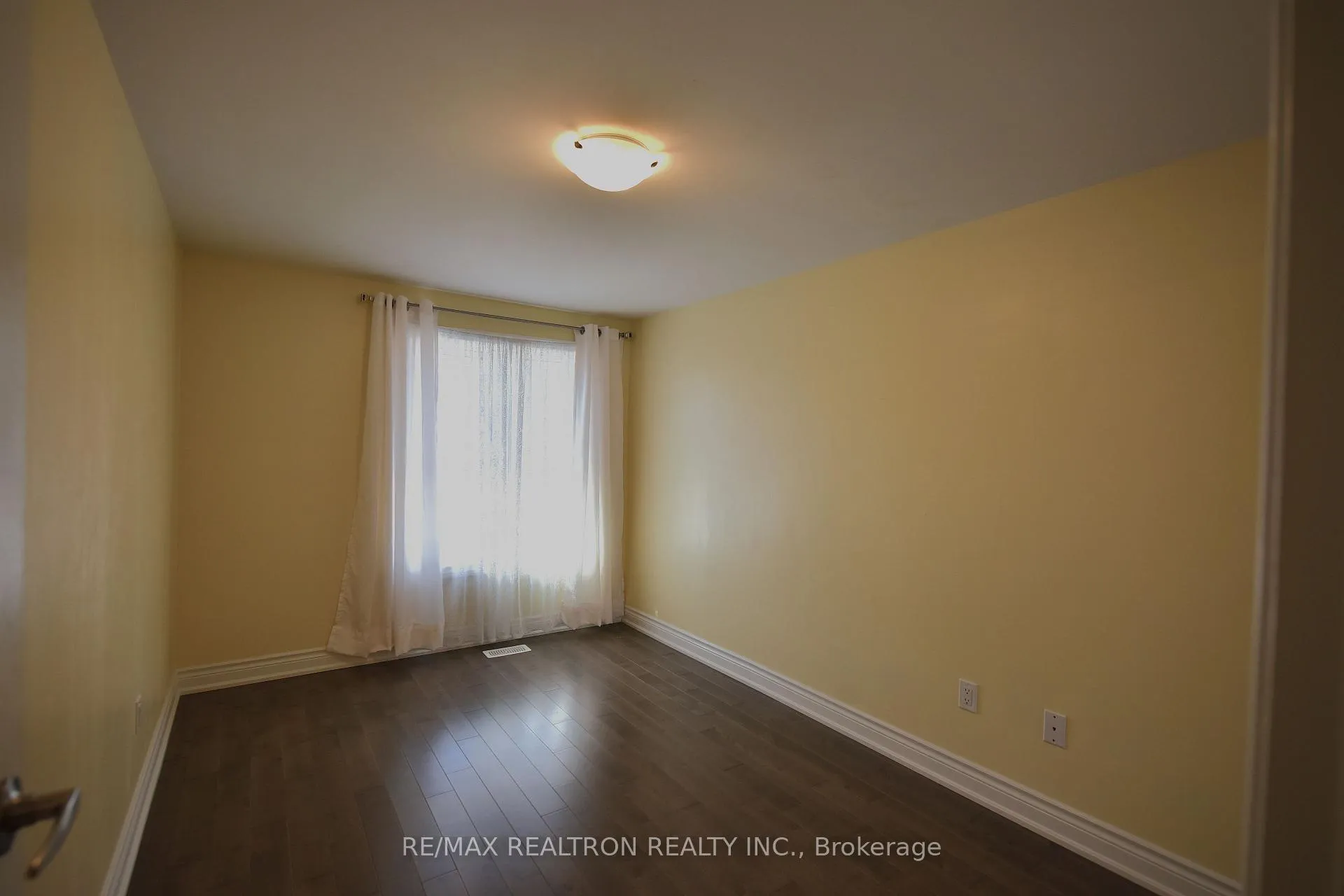 Photo 13 of 108 Rejane Crescent, Vaughan, Crestwood-Springfarm-Yorkhill — HOMEH