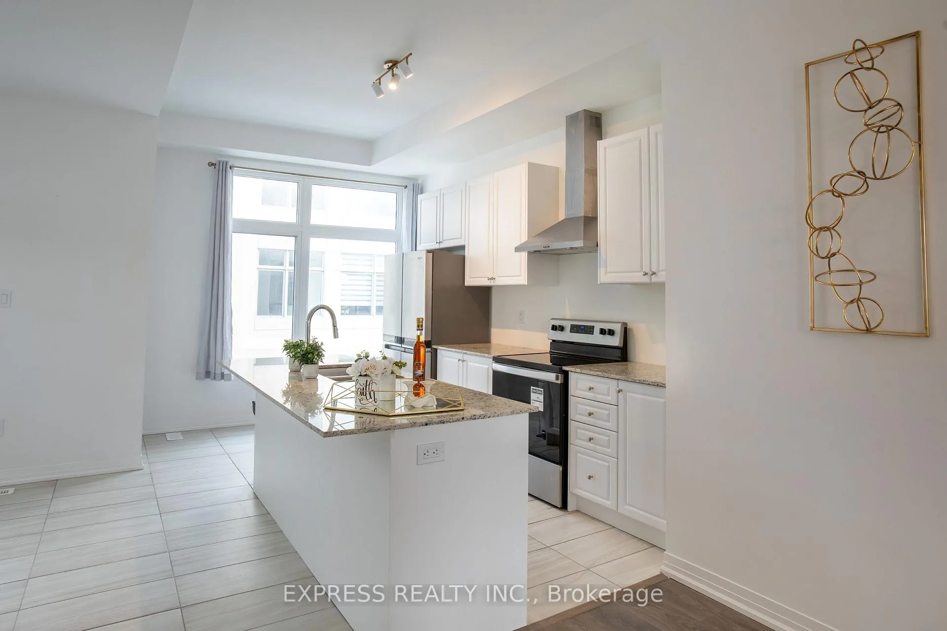 Photo 5 of 24 Alan Francis Lane, Markham, Cachet — HOMEH
