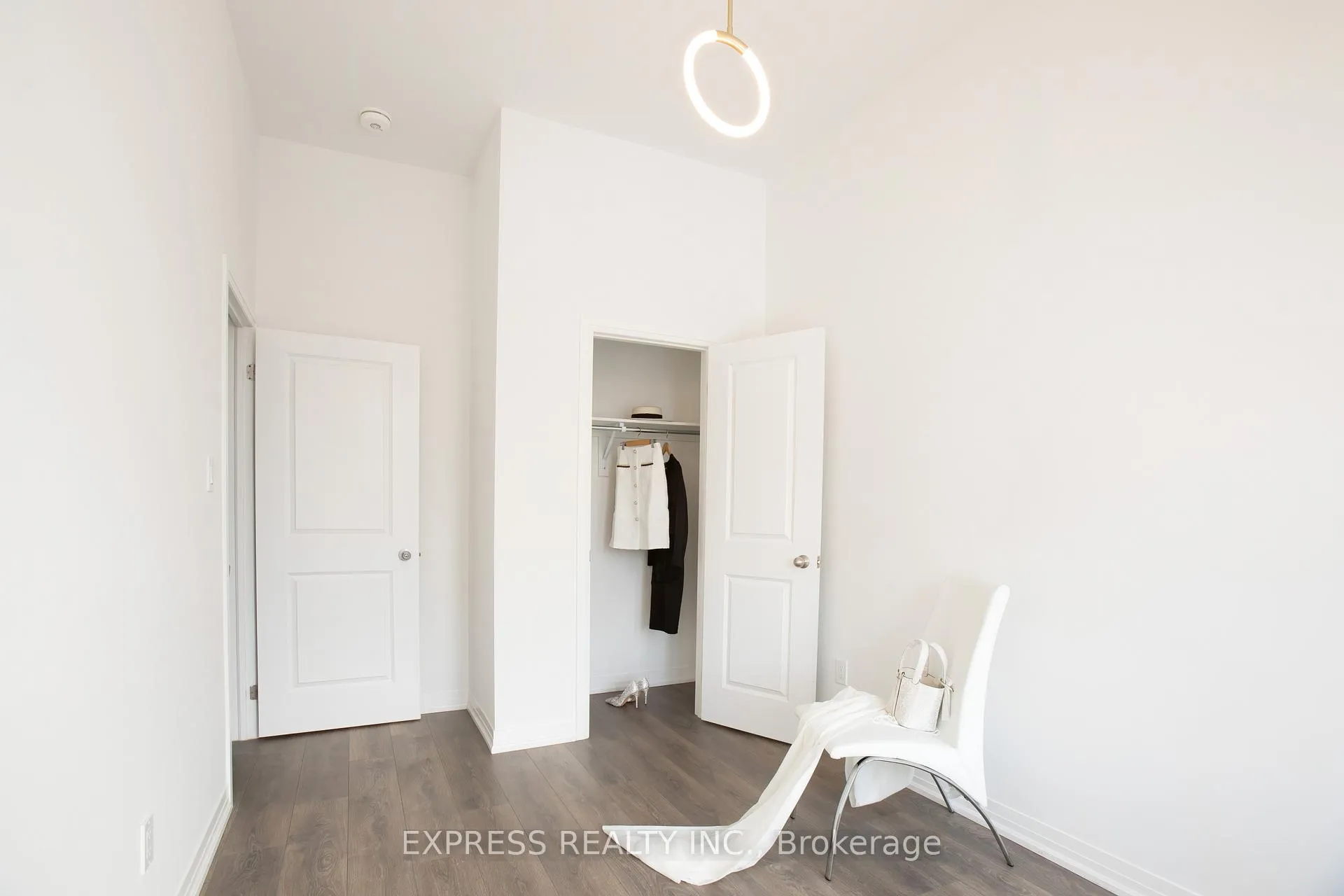 Photo 13 of 24 Alan Francis Lane, Markham, Cachet — HOMEH