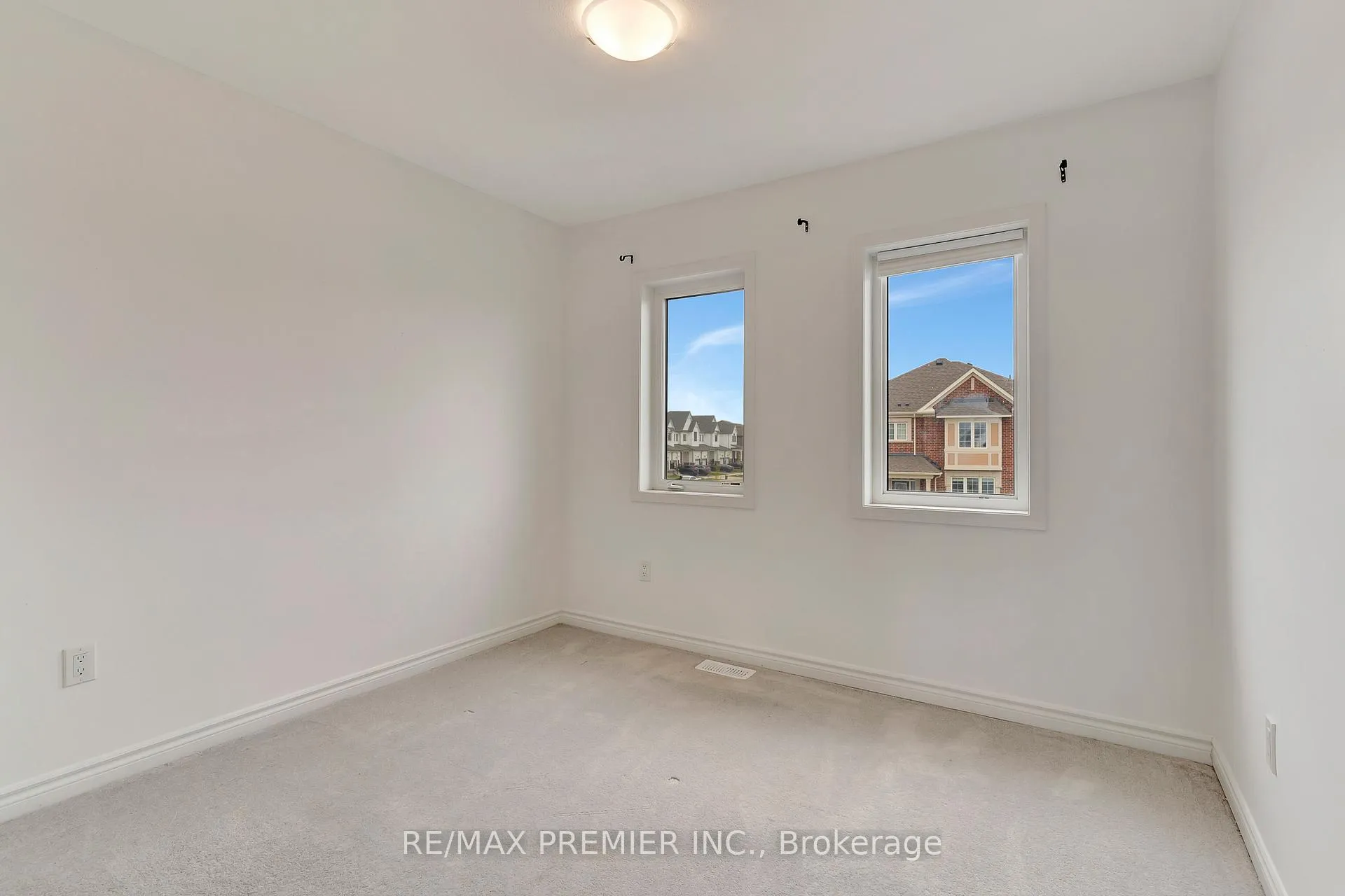Photo 18 of 4 Saxony Street, Kitchener — HOMEH